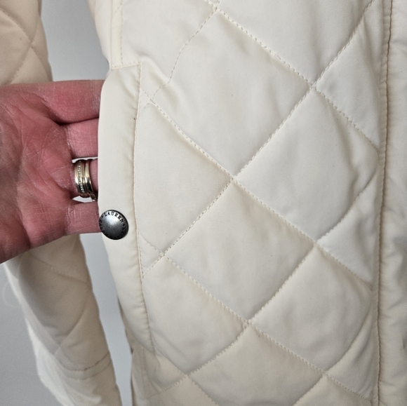 RALPH LAUREN Women's Cream Quilted Lightweight Puffer Jacket. Size medium - Picture 5 of 13